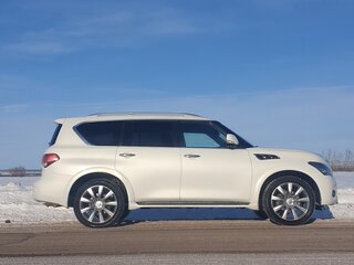 2013 Infiniti QX56 II, белый, 2650000 рублей, вид 3
