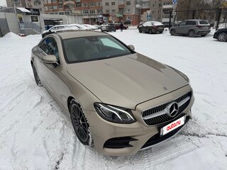 2019 Mercedes-Benz E-Класс 200 V (W213, S213, C238), серебристый, 4280000 рублей, вид 2