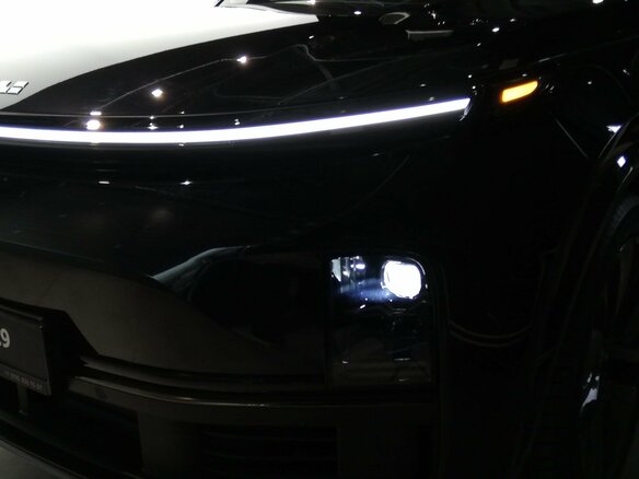 2024 Li Auto (Lixiang) L9 52.3 kWh I Рестайлинг, чёрный, 8925000 рублей - вид 5