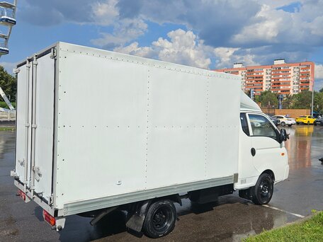 2012 Hyundai Porter II, белый, 930000 рублей, вид 2