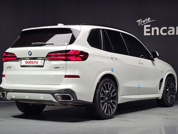 2025 BMW X5 40i IV (G05/G18) Рестайлинг, белый, 11650000 рублей - вид 1