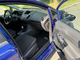 2019 Ford Fiesta Mk6 Рестайлинг, синий, 950000 рублей, вид 4