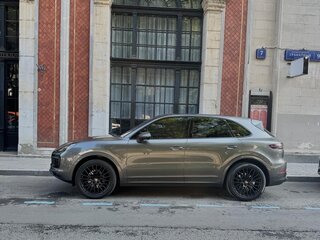 2018 Porsche Cayenne III, серый, 6897000 рублей, вид 4
