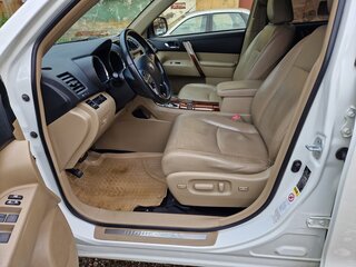 2012 Toyota Highlander II (XU40) Рестайлинг, белый, 2500000 рублей, вид 5