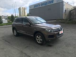 2011 Volkswagen Touareg II, коричневый, 2450000 рублей, вид 3