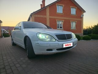 2000 Mercedes-Benz S-Класс 320 IV (W220), белый, 799000 рублей, вид 3