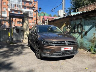 2018 Volkswagen Tiguan II, коричневый, 2300000 рублей, вид 2