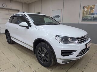 2016 Volkswagen Touareg II Рестайлинг, белый, 2540000 рублей, вид 2