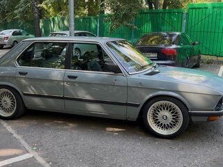 1982 BMW 5 серии 518 II (E28), серый, 1500000 рублей, вид 3