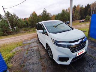 2019 Honda Stepwgn Spada V Рестайлинг, белый, 2250000 рублей, вид 2