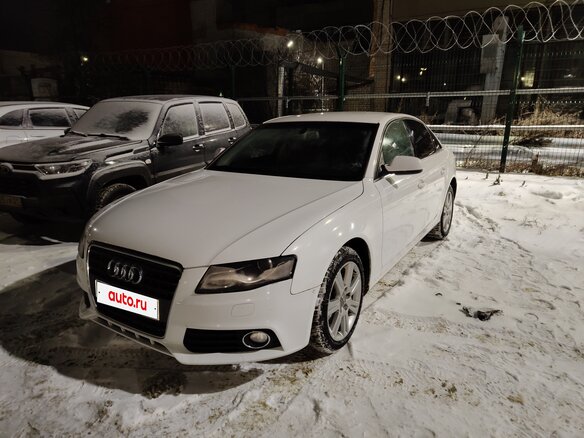 2010 Audi A4 IV (B8), белый, 850000 рублей - вид 2