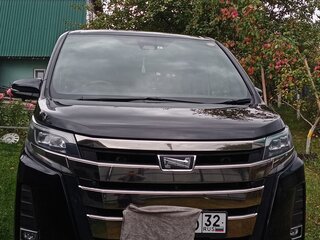2019 Toyota Noah III (R80) Рестайлинг, чёрный, 2500000 рублей, вид 2