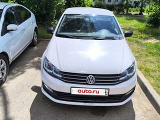 2017 Volkswagen Polo V Рестайлинг, белый, 870000 рублей, вид 2