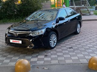 2015 Toyota Camry US Market VII (XV50) Рестайлинг, чёрный, 1900000 рублей, вид 4