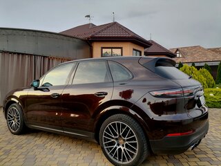 2018 Porsche Cayenne III, коричневый, 7850000 рублей, вид 2