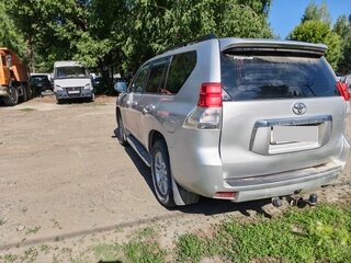 2012 Toyota Land Cruiser Prado 150 Series, серебристый, 2430000 рублей, вид 4