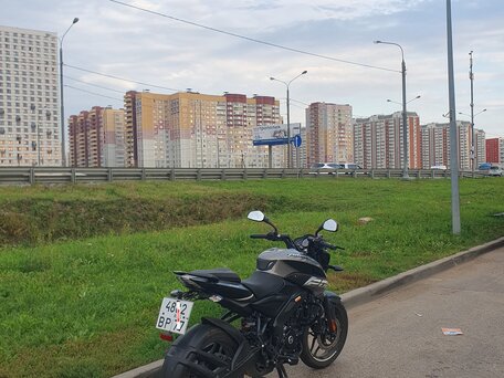 2022 Bajaj Pulsar NS 200, серый, 260000 рублей, вид 5