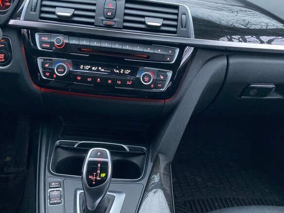 2018 BMW 3 серии 330i xDrive VI (F3x) Рестайлинг, синий, 2300000 рублей - вид 18