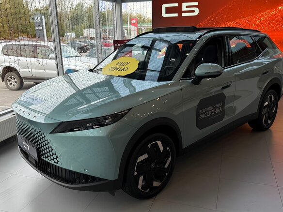2026 Omoda C7, зелёный, 3099000 рублей - вид 5