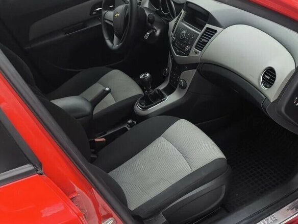 2012 Chevrolet Cruze I, красный, 810000 рублей - вид 5