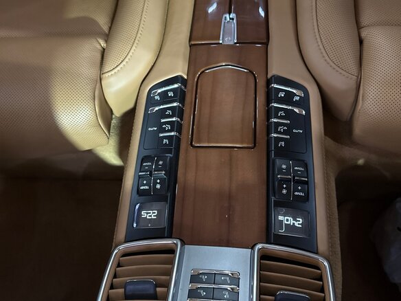 2012 Porsche Panamera Turbo S I, коричневый, 3300000 рублей - вид 17