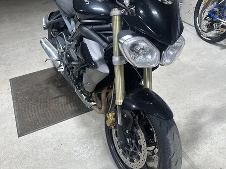 2013 Triumph Street Triple, чёрный, 595000 рублей, вид 1
