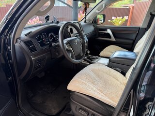 2016 Toyota Land Cruiser 200 Series Рестайлинг 2, чёрный, 4650000 рублей, вид 5