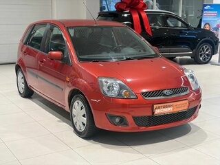 2006 Ford Fiesta Mk5, красный, 350000 рублей, вид 3