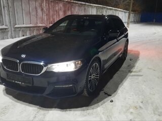 2018 BMW 5 серии 520d VII (G30/G31/G38), синий, 3000000 рублей, вид 2