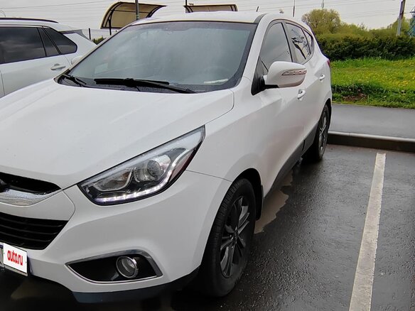 2015 Hyundai ix35 I Рестайлинг, белый, 1500000 рублей - вид 2