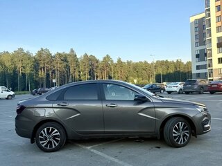 2024 Lada (ВАЗ) Vesta I Рестайлинг (NG), коричневый, 1370000 рублей, вид 4