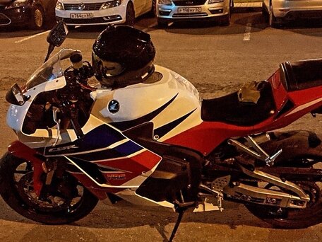 2013 Honda CBR 600RR, красный, 690000 рублей, вид 3