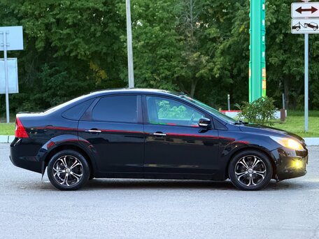 2010 Ford Focus II Рестайлинг, чёрный, 430000 рублей, вид 4