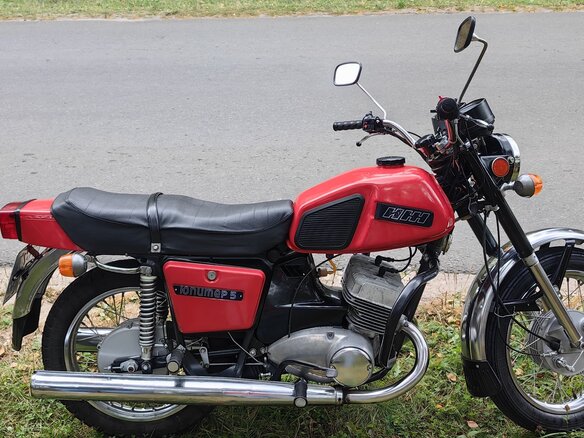 1991 ИЖ Юпитер, красный, 250000 рублей