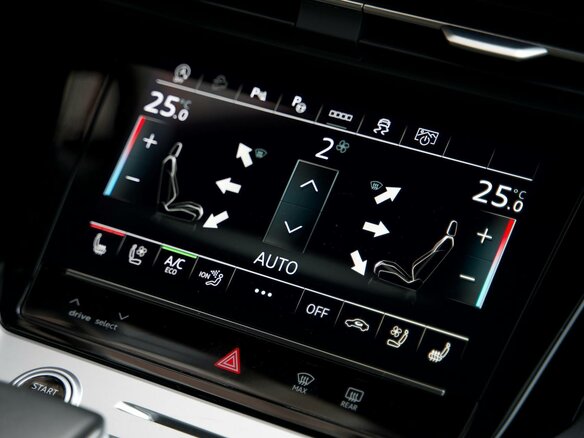 2024 Audi Q6 50 TFSI, серый, 7210000 рублей - вид 18