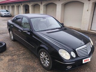 2008 Mercedes-Benz E-Класс 200 III (W211, S211) Рестайлинг, чёрный, 1500000 рублей, вид 2