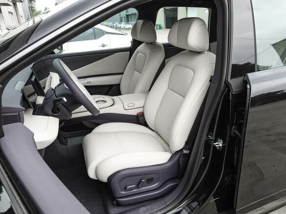 2026 Nissan NX8 73 kWh, чёрный - вид 13