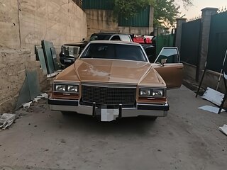 1987 Cadillac Brougham, коричневый, 3000000 рублей, вид 1