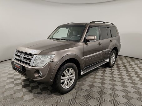 Mitsubishi Pajero IV Рестайлинг 1