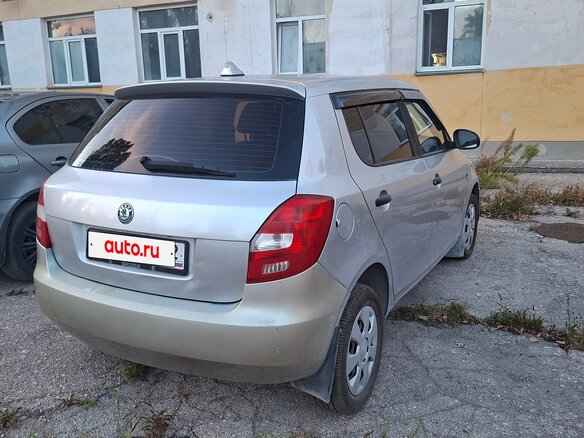 2009 Skoda Fabia II, серебристый, 360000 рублей - вид 2