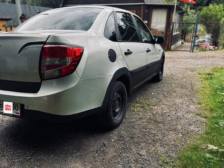 2014 Lada (ВАЗ) Granta I, серебристый, 500000 рублей, вид 5