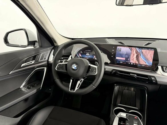 2026 BMW X1 25Li xDrive III (U11/U12), белый - вид 9