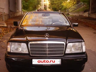 1994 Mercedes-Benz E-Класс 220 I (W124), чёрный, 1800000 рублей, вид 1