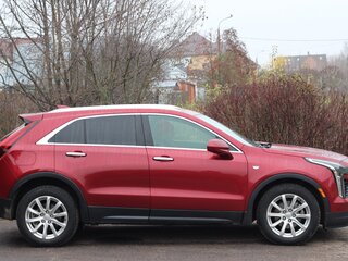 2018 Cadillac XT4 I, красный, 2300000 рублей, вид 3