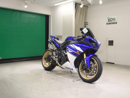 2010 Yamaha YZF-R1, синий, 820000 рублей, вид 2