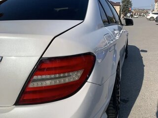 2011 Mercedes-Benz C-Класс 180 BlueEFFICIENCY III (W204) Рестайлинг, белый, 1300000 рублей, вид 4