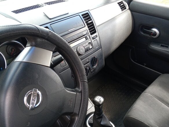 2008 Nissan Tiida I, серебристый, 650000 рублей - вид 4