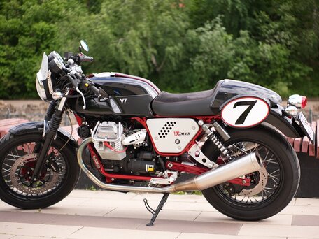 2011 Moto Guzzi V 7, чёрный, 385000 рублей, вид 1