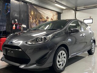 2018 Toyota Aqua I Рестайлинг 2, серый, 1000000 рублей, вид 3