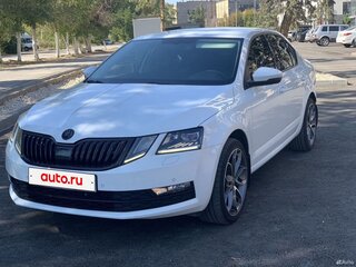 2018 Skoda Octavia III (A7) Рестайлинг, белый, 1850000 рублей, вид 1